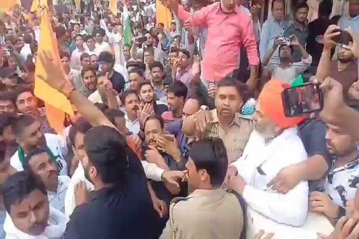 Attacks on Rakesh Tikait, image source: sachin gupta X