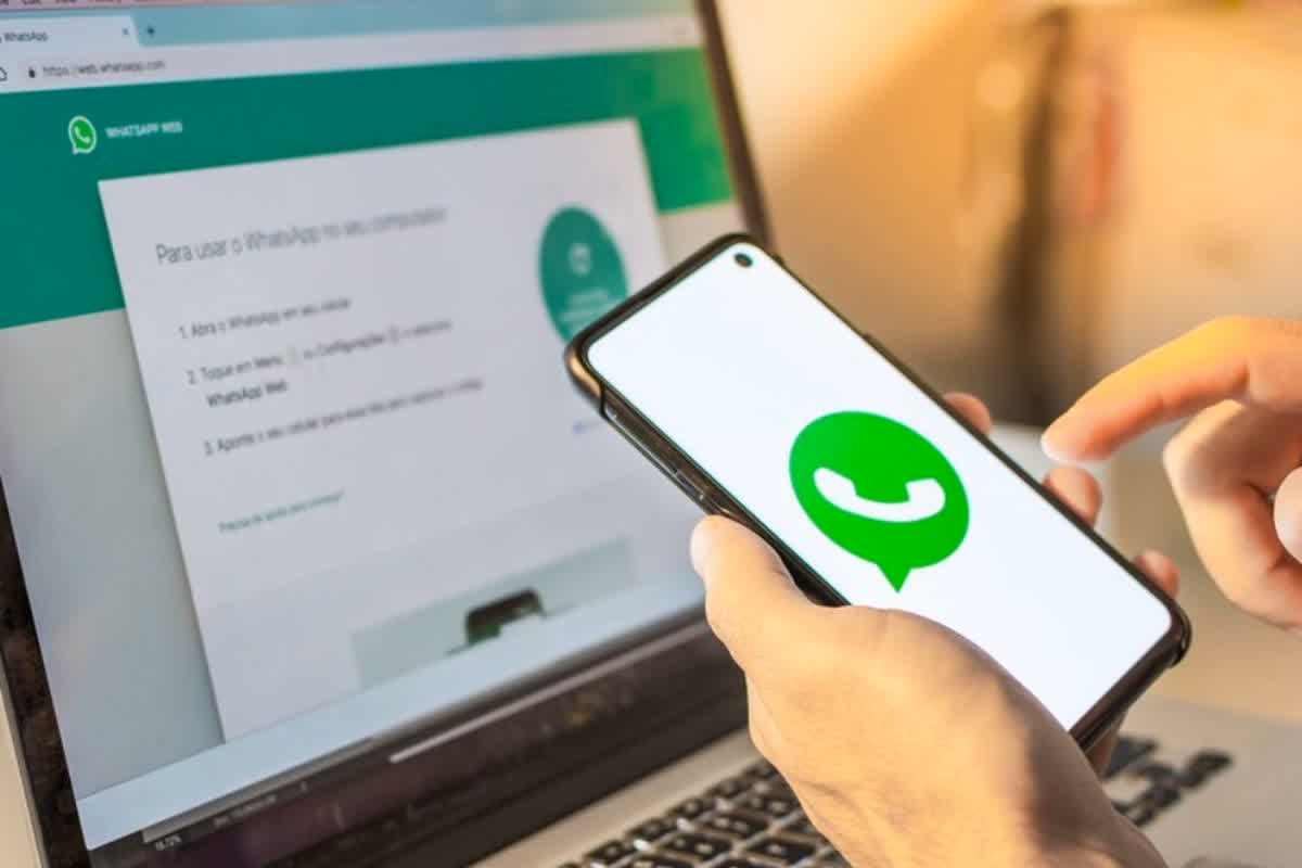 Whatsapp Web Latest Feature: व्हाट्सएप वेब यूजर्स की मौज.. चैट के साथ अब जल्द मिलेगा ये धांसू फीचर, जानें कैसे उठा सकेंगे लाभ