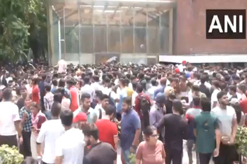 Civil Defence Volunteer Bharti/ Image Credit: ANI