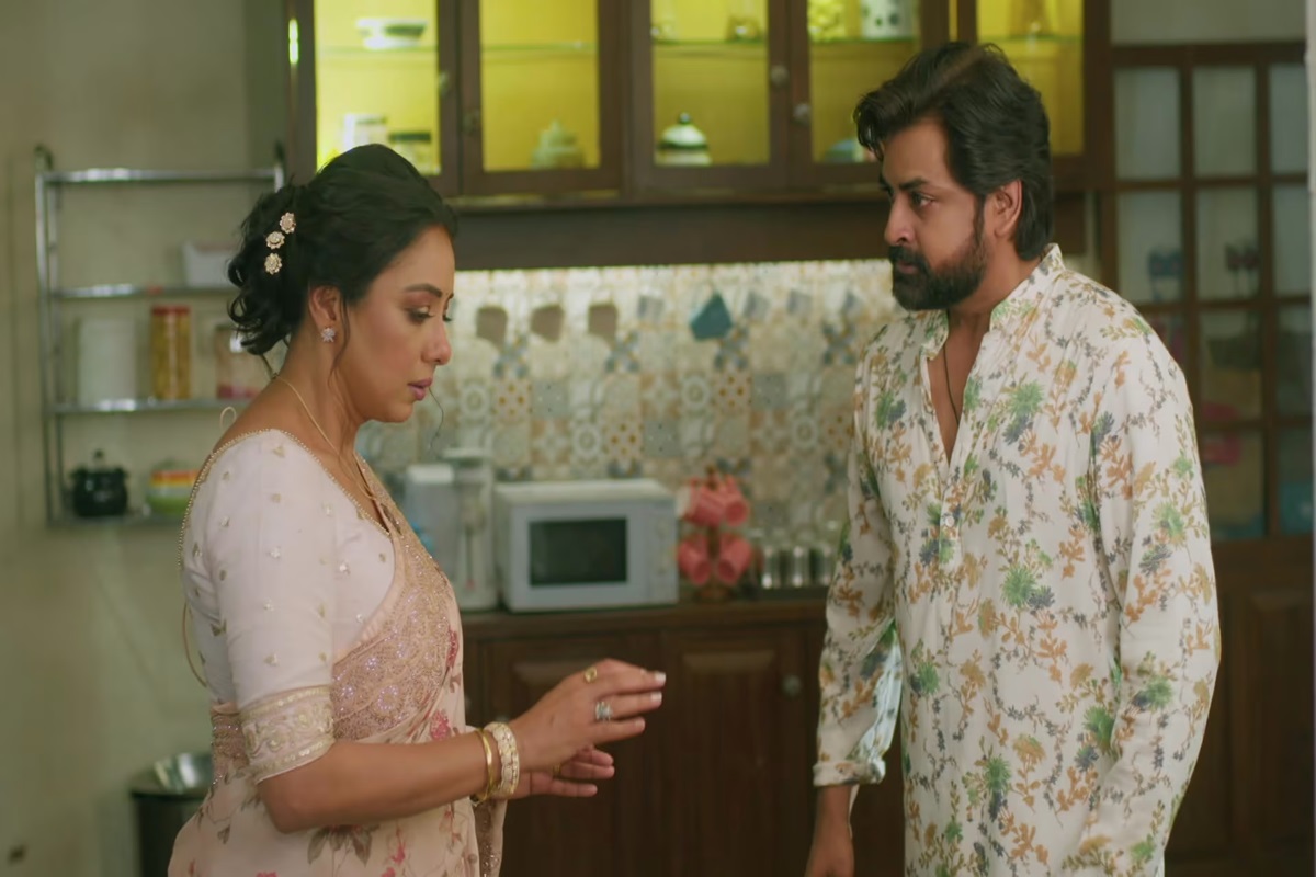 Anupama Written Update 26 May 2025: माही की हल्दी में बड़ा बवाल.. अनुपमा को प्रपोज करेगा राघव, मोटी बा और गौतम मेहमानों के सामने उछालेंगे शाह परिवार की इज्जत!