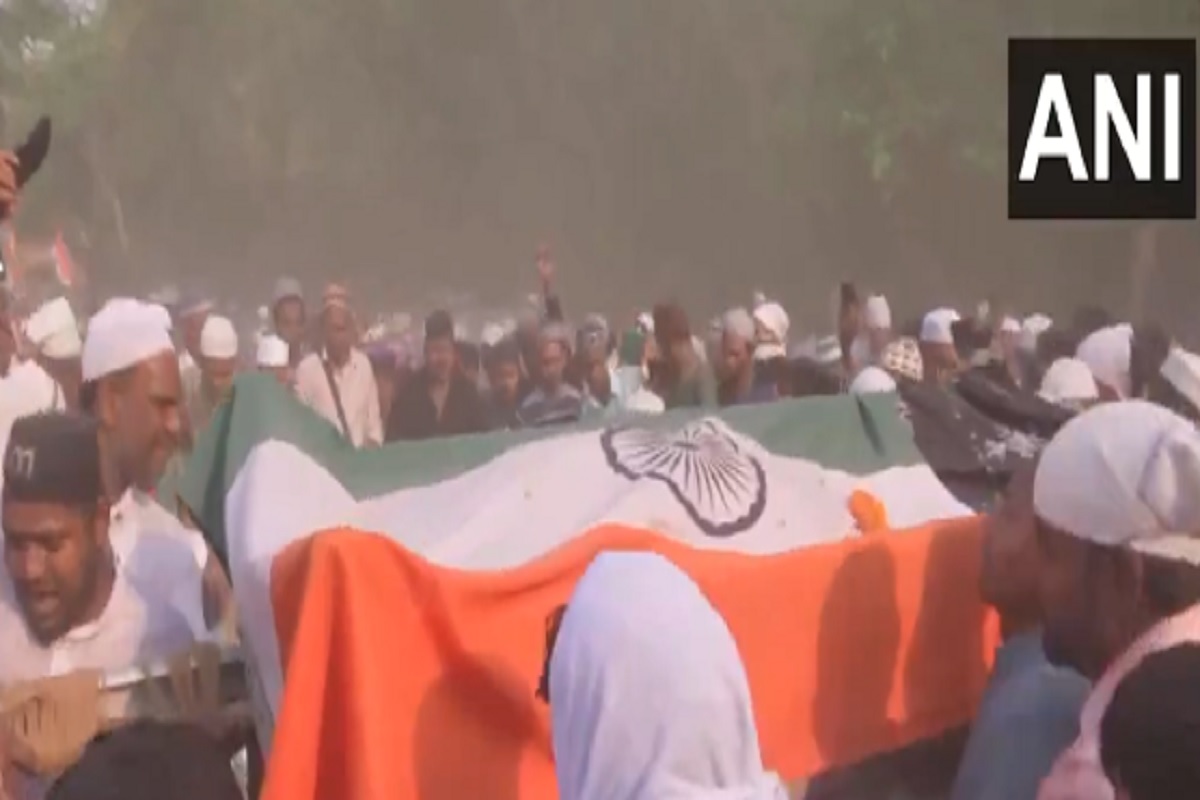 Bihar News: पैतृक गांव पहुंचा शहीद BSF जवान का पार्थिव शरीर, नम आंखों से लोगों ने दी अंतिम विदाई, पाकिस्तान की गोलीबारी में गई थी जान