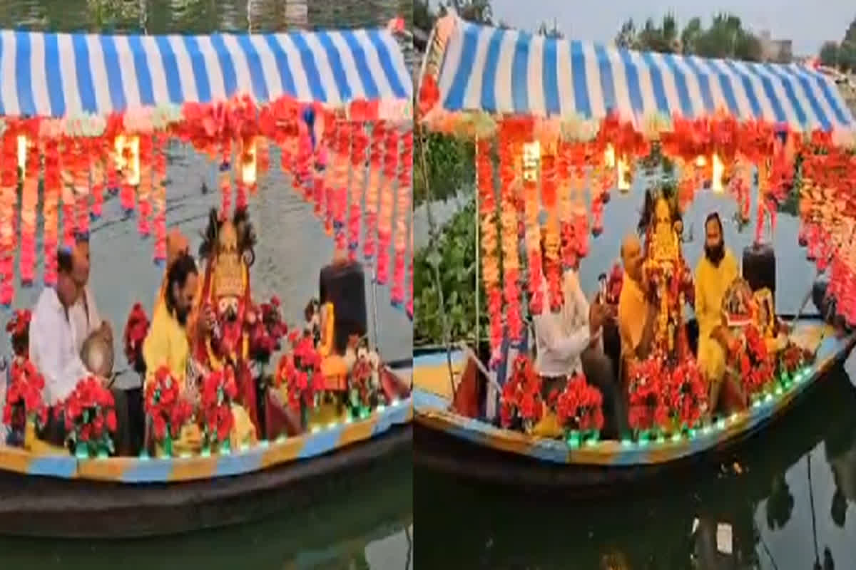 Narasimha Jayanti: नरसिंह जयंती पर नौकाविहार पर निकले भगवान श्री जगन्नाथ, खारून नदी के तट पर की महाआरती, बड़ी संख्या में पहुंचे श्रध्दालु