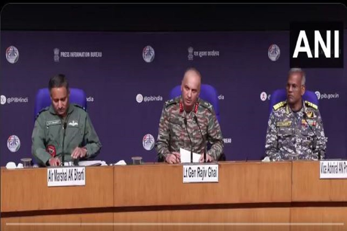 Indian Armed Forces Press Conference: ऑपरेशन सिंदूर के दौरान शहीद हुए भारत के पांच जवान, DGMO ने कहा पिछले 3-4 दिनों की गतिविधियां किसी युद्ध से कम नहीं