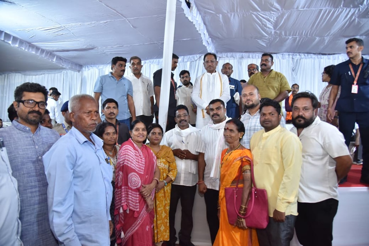 CM Sai News: सीएम साय ने सामाजिक संगठनों के प्रतिनिधिमंडल से की मुलाकात, कहा – ‘दस नई क्रांति से आई पारदर्शिता..’