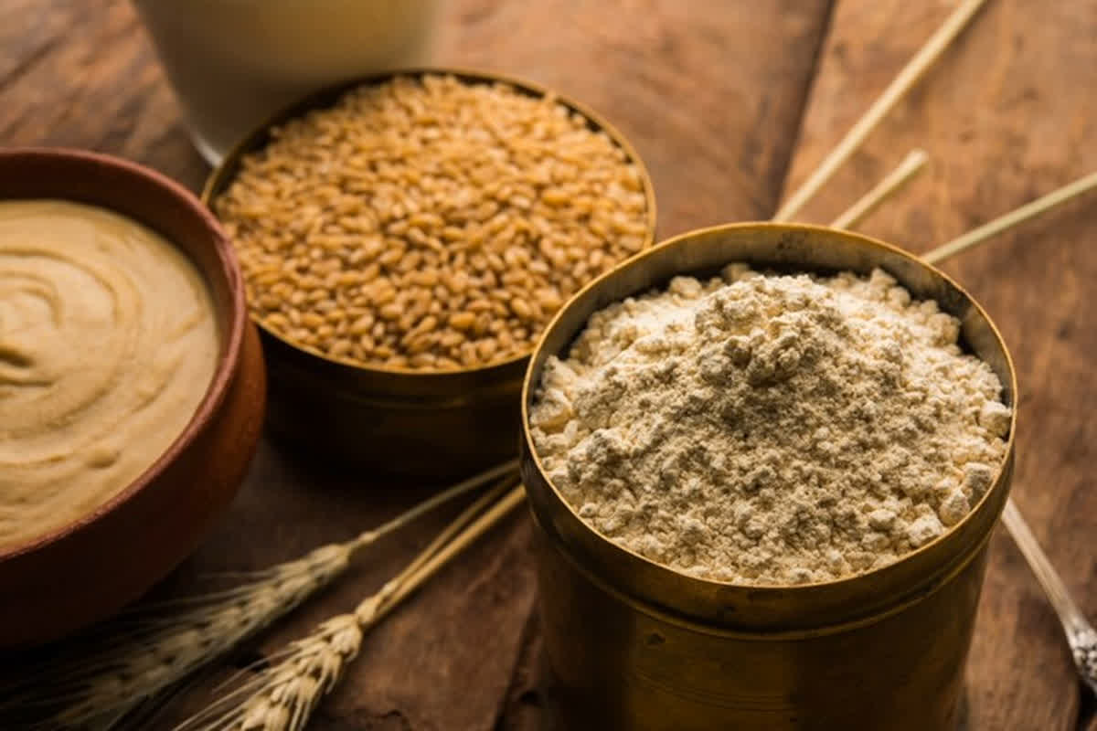 Benefits Of Sattu : गर्मियों के लिए वरदान है प्रोटीन और फाइबर से भरपूर ये चीज, मिलते हैं कई गजब के फायदे
