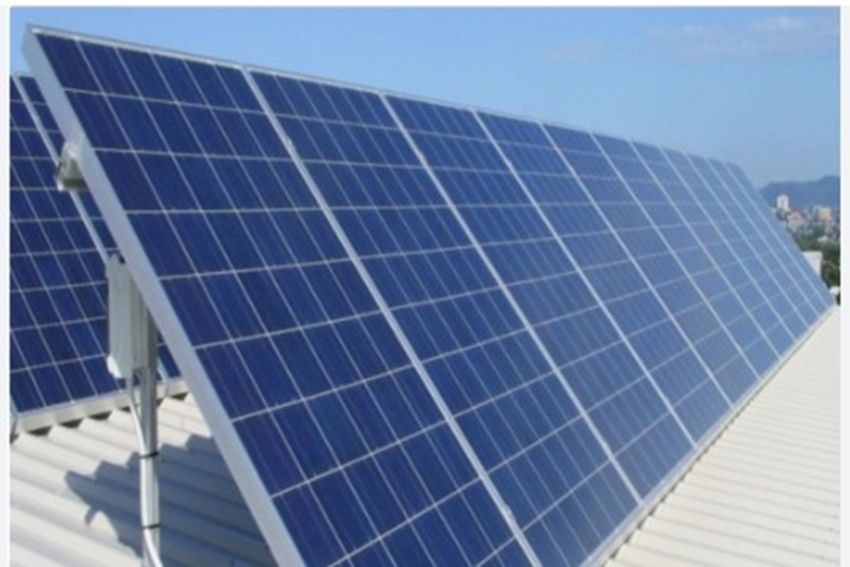 Rooftop solar panels subsidy: घर की छत पर सोलर पैनल लगाने के लिए 30 हजार रुपए देगी राज्य सरकार, जानें कैसे ले सकते हैं लाभ