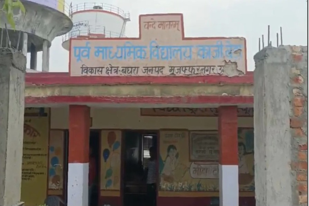 UP Crime news : मुस्लिम शिक्षिका ने काट दी छात्र की चोटी और पोछ दिया माथे का तिलक, हिंदूवादी संगठनों ने की सख्त कार्रवाई की मांग