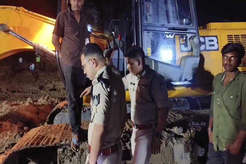 Two workers died due to well collapse/Image Credit: IBC24