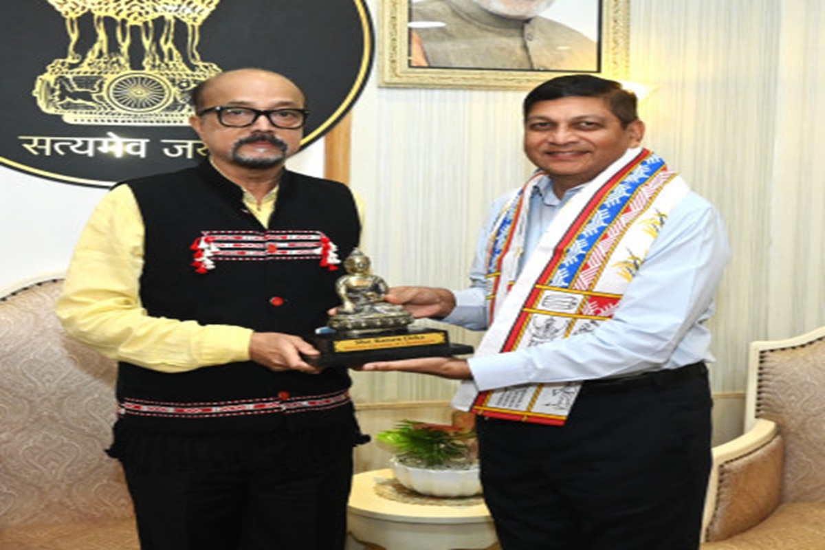 CG News: मुख्य सचिव अमिताभ जैन को मिली एक्सटेंशन, साय कैबिनेट ने दी मंजूरी, तीन महीने बढ़ाई गई अवधि