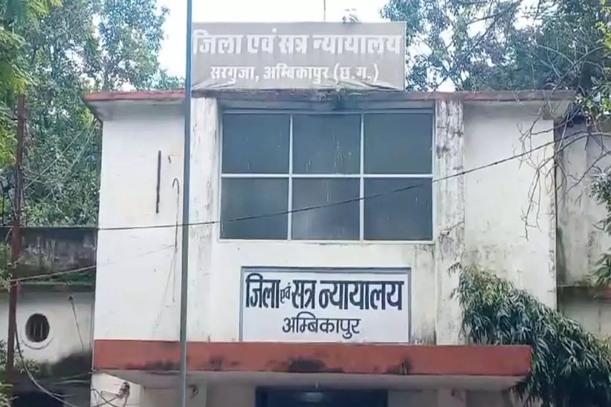 CG News : भाजपा जिला अध्यक्ष, कांग्रेस महामंत्री सहित कई लोगों पर एक साथ FIR, इस मामले को लेकर कोर्ट ने दिए निर्देश, कहा- दो सप्ताह के अंदर पेश करें रिपोर्ट