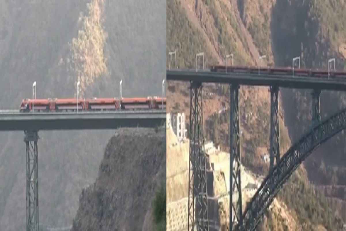 Chenab Bridge: पूरा हुआ कश्मीर को रेल लाइन से जोड़ने का सपना, दुनिया के सबसे ऊंचे रेलवे ब्रिज से गुजरी वंदे भारत ट्रेन, देखें वीडियो