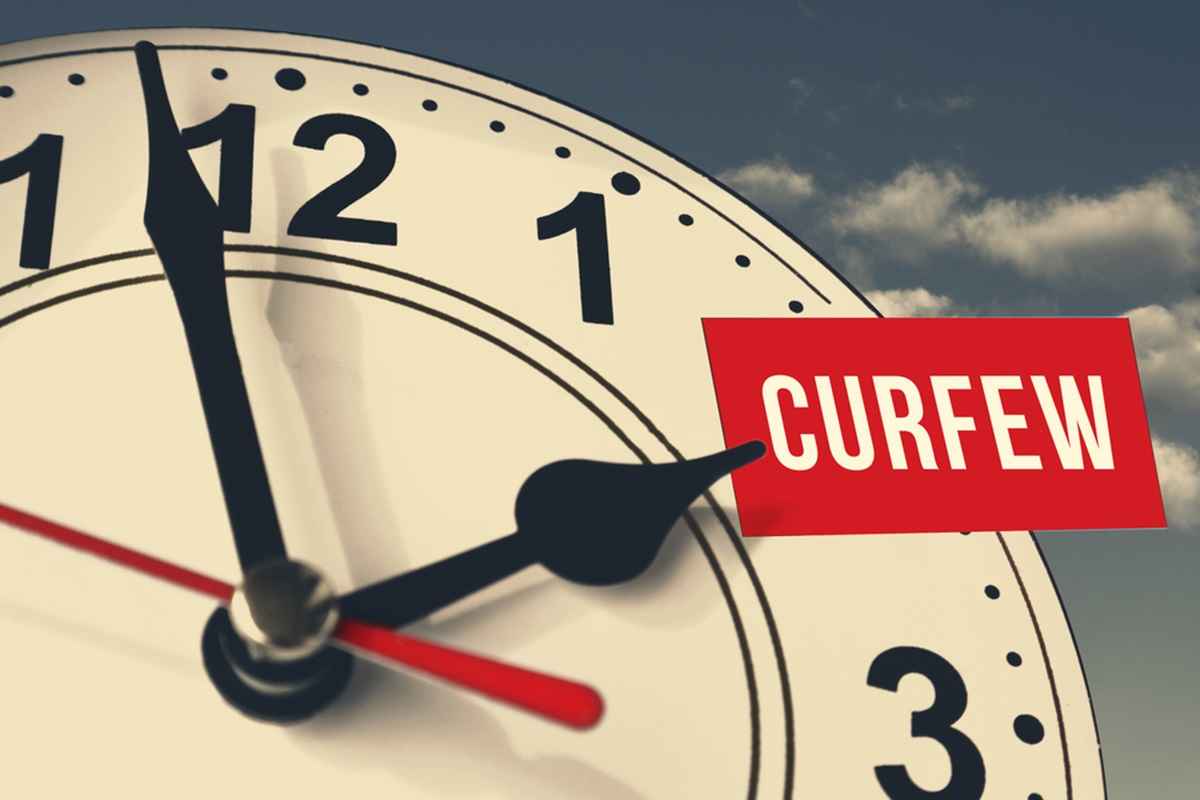 Los Angeles Curfew: शहर के इस इलाके में जमकर बवाल.. मेयर ने आधी रात को लगाया कर्फ्यू, इतने बजे से बाहर निकलने पर रहेगा प्रतिबंध