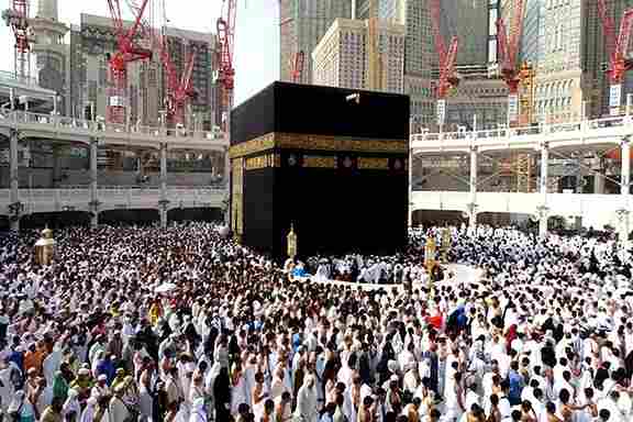 Hajj 2025: आज से शुरू हो रही ‘हज’ यात्रा.. केवल इन लोगों को ही मिलेगी एंट्री, जानें नियम, महत्व और परंपरा