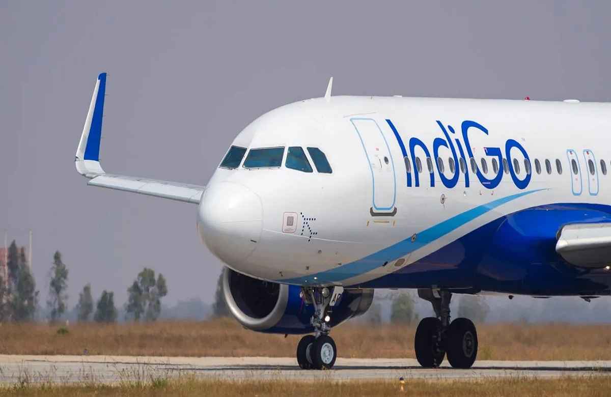 Indigo Flight Cancelled: टेकऑफ से कुछ मिनट पहले ही कैंसिल करनी पड़ी फ्लाइट, सामने आई ये दिक्कत, यात्रियों में मचा हड़कंप