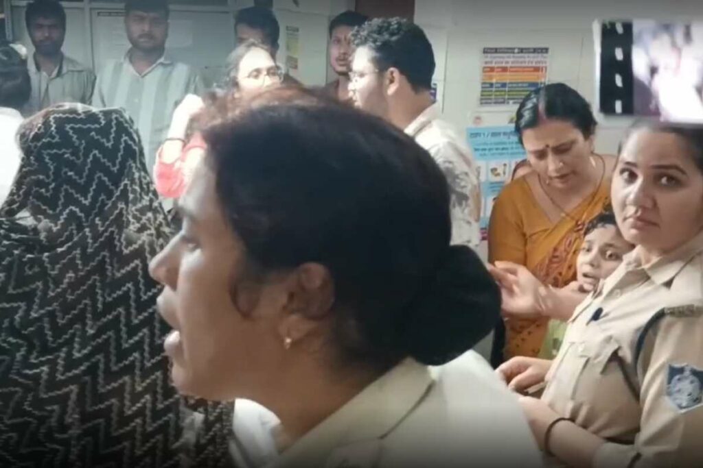 CSP Khyati Mishra Katni News: CSP ख्याति मिश्रा के परिवारजनों-बच्चों को पुलिसकर्मियों ने ही पीटा / Image Source: IBC24