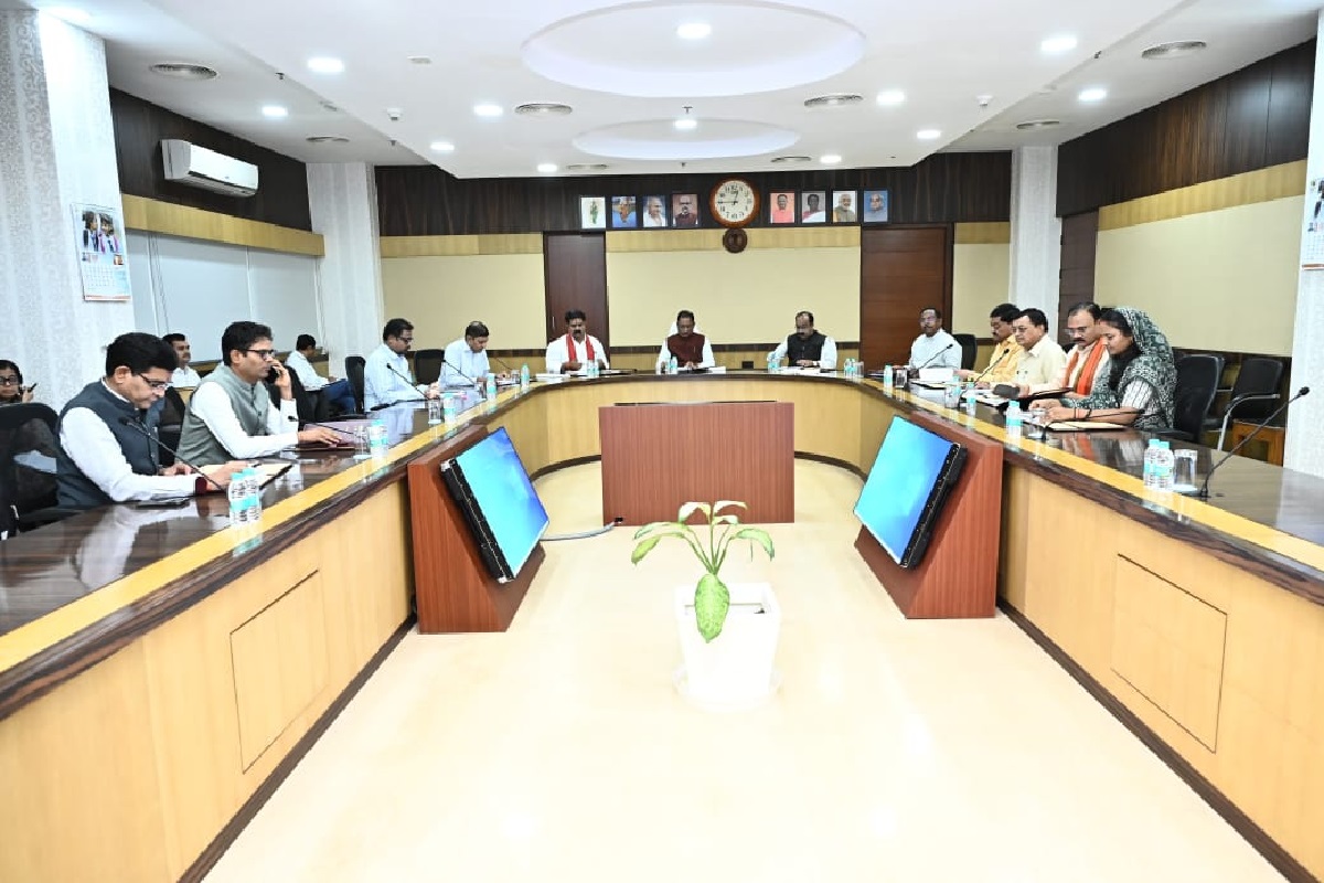 Sai Cabinet Ke Faisle: मानसून सत्र से पहले साय कैबिनेट की अहम बैठक संपन्न, जानें किन मुद्दों पर लगी मुहर