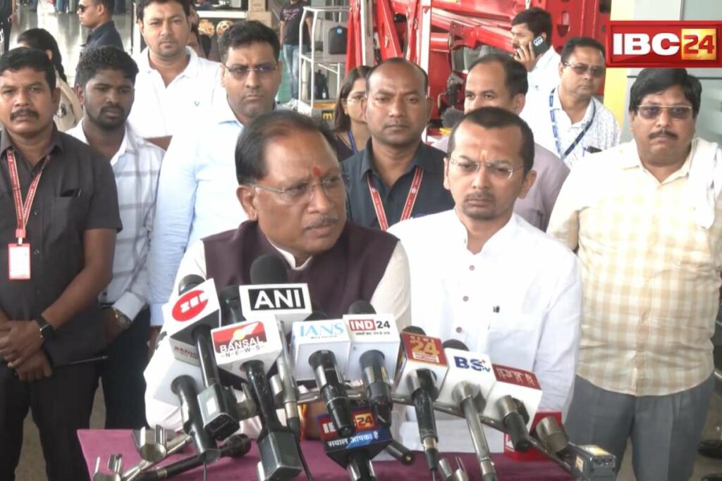 Sai Cabinet Expansion News Today: दिल्ली से लौटते ही सीएम साय ने कैबिनेट विस्तार की अटकलों को दिया विराम / Image Source: IBC24