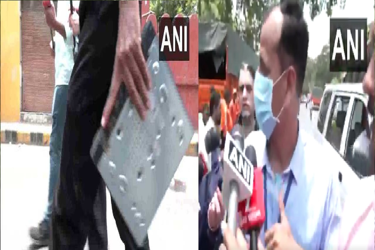 Ahmedabad Plane Crash News: ATS ने हादसे वाले जगह से बरामद किया DVR, विमान हादसे की जांच तेजी से जारी