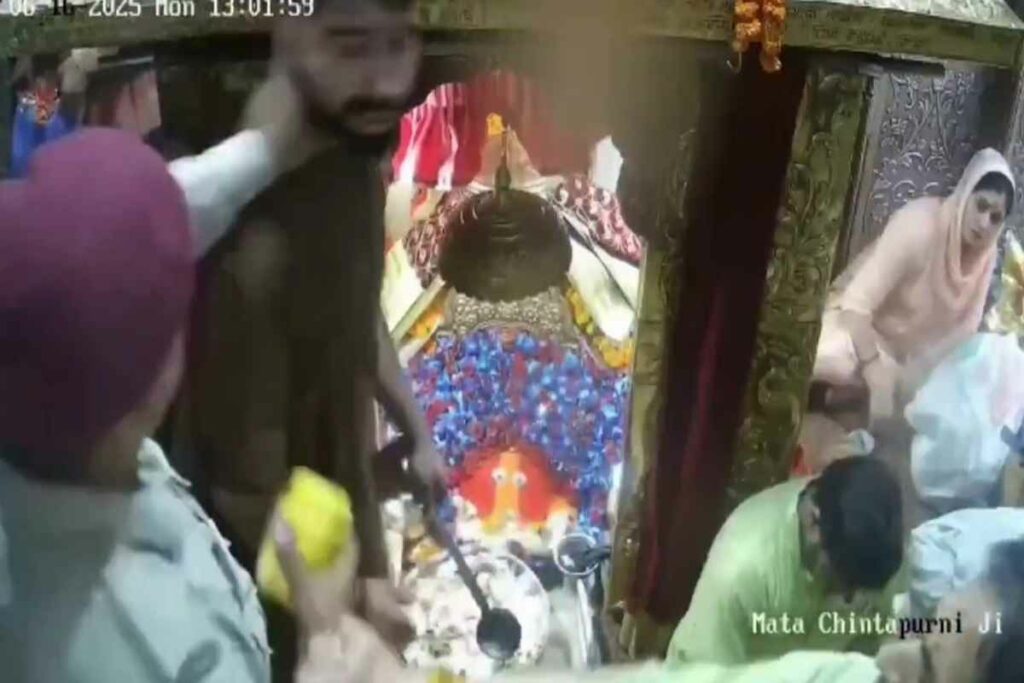 Chintpurni Mandir Viral Video/Image Credit: @SachinGuptaUP