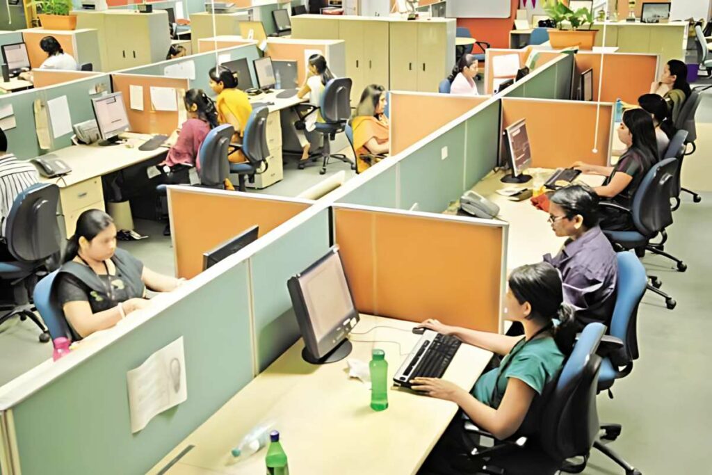 New Labour Code 2025: महिलाओं की लगेगी नाइट शिफ्ट...कर्मचारियों को करना होगा 10 घंटे काम / Image Source : File