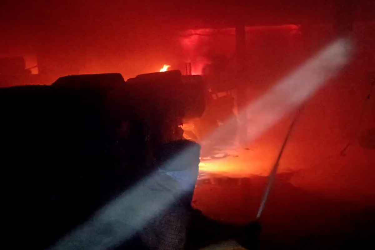 Gwalior News: फॉर्चून प्लाजा के बेसमेंट में लगी भीषण आग, करोड़ों की बाइक और कार हुए जलकर खाक, घटना का खौफनाक वीडियो आया सामने