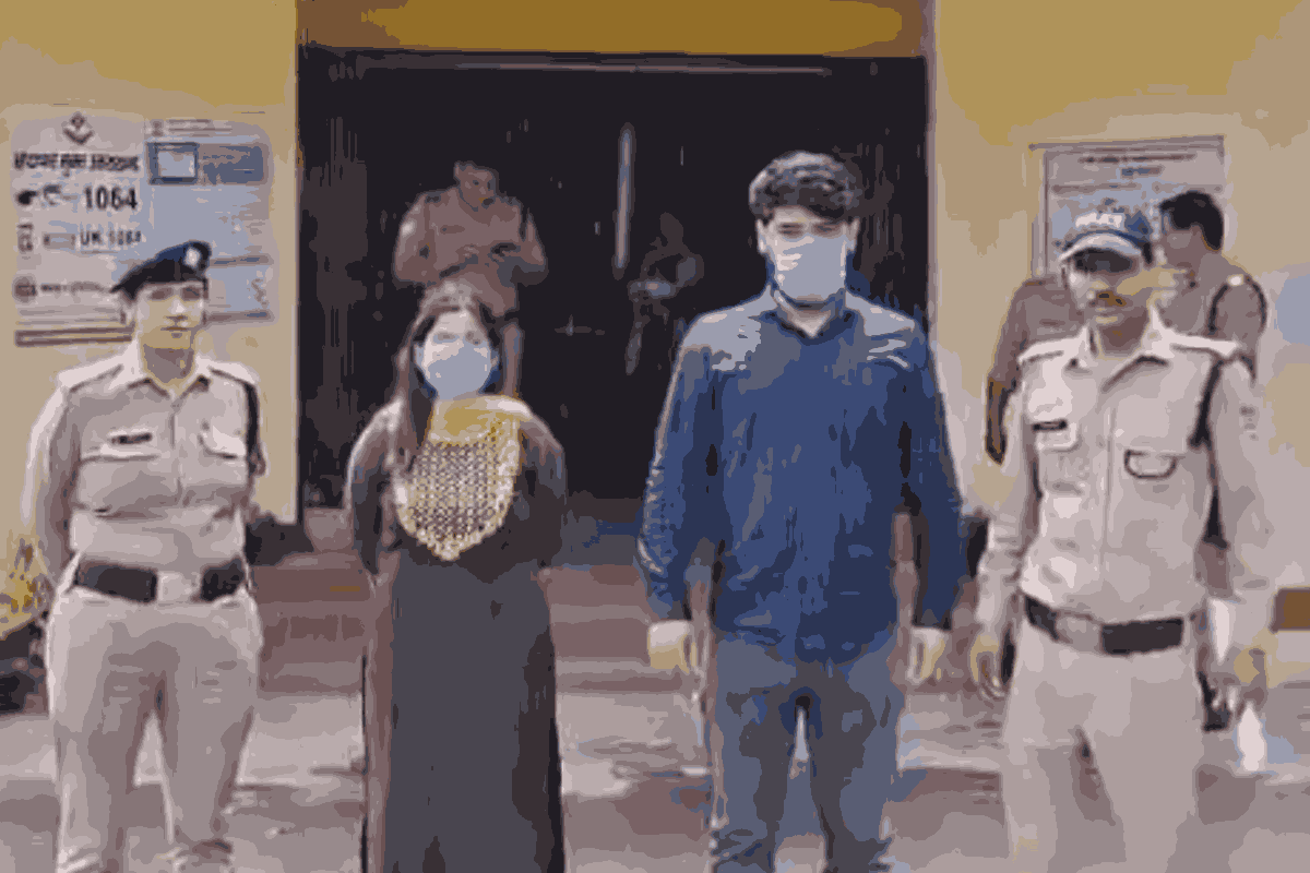 Haridwar Lady BJP Leader News: भाजपा नेत्री ने अपनी ही 13 साल की बेटी का करावाया रेप, शराब पीने के बाद परोस दिया बॉयफ्रेंड को, रह चुकी है जिला अध्यक्ष