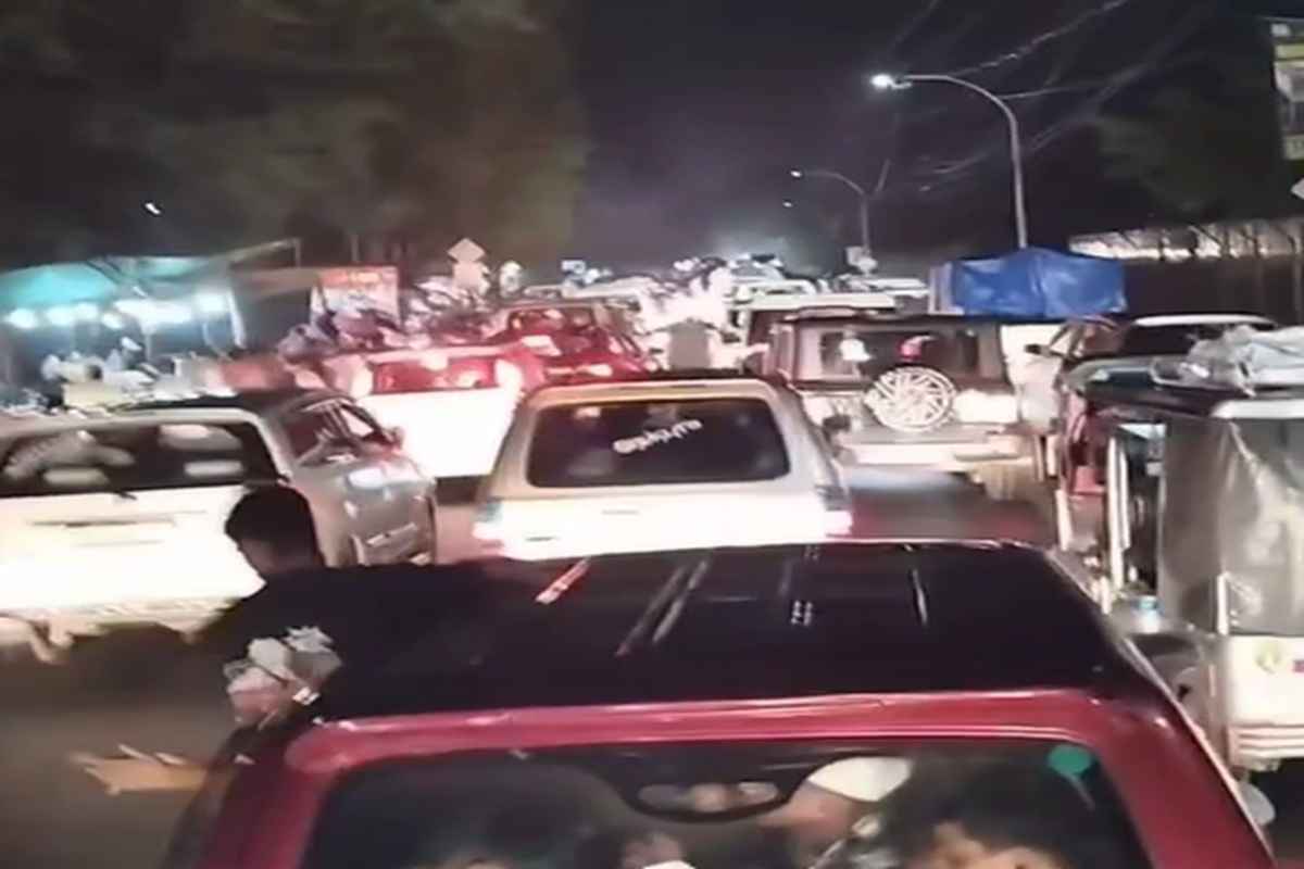 Jabalpur Viral Video: युवक ने जेल से छूटते ही मनाया जश्न, आतिशबाजी कर निकाला जुलूस, रील बनाकर सोशल मीडिया में किया वायरल