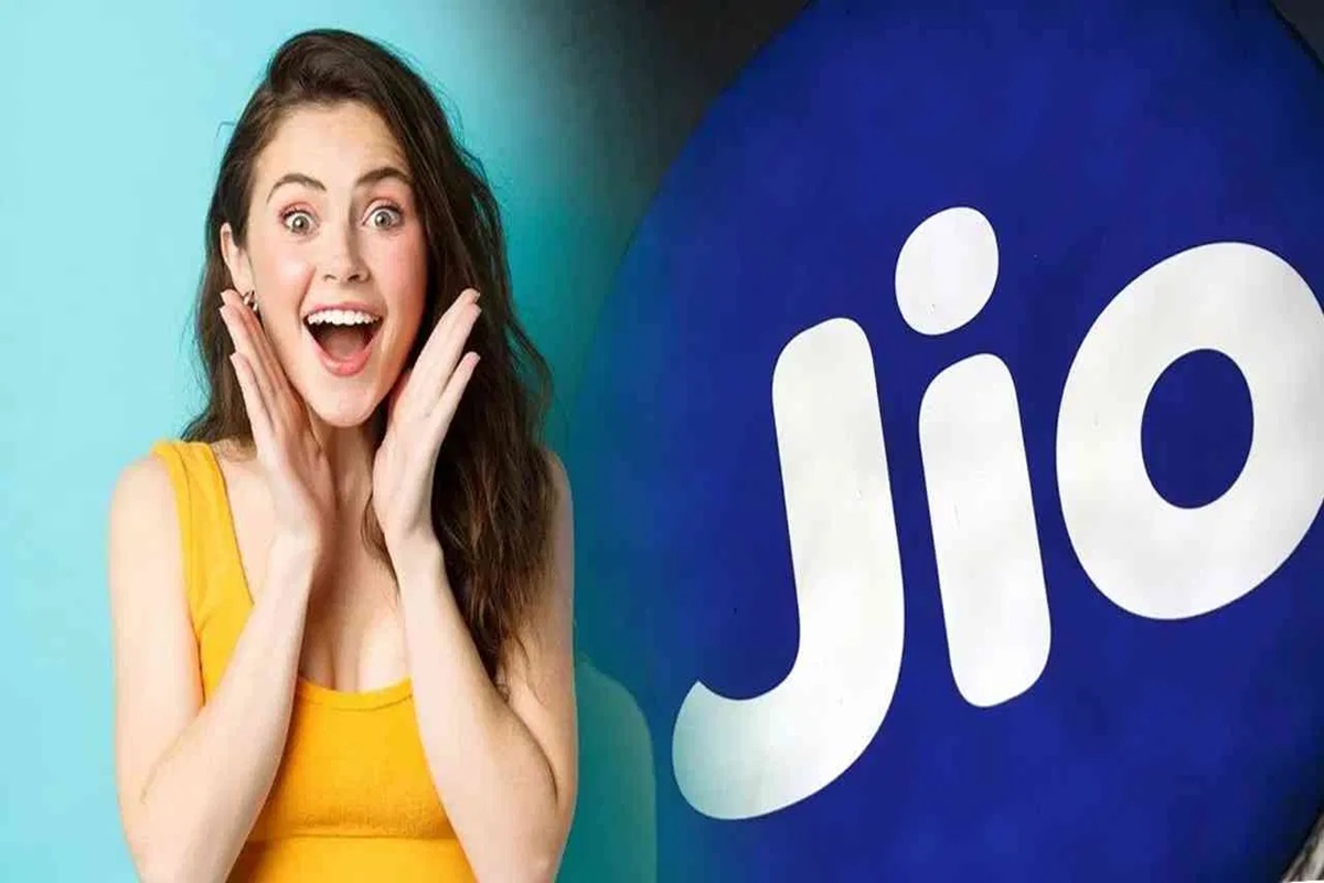 Jio Recharge Plan: जियो ग्राहकों के लिए खुशखबरी, Netflix और JioHotstar के लिए नहीं लगेंगे पैसे, अनलिमिटेड कॉलिंग के साथ मिलेंगी ये सुविधा