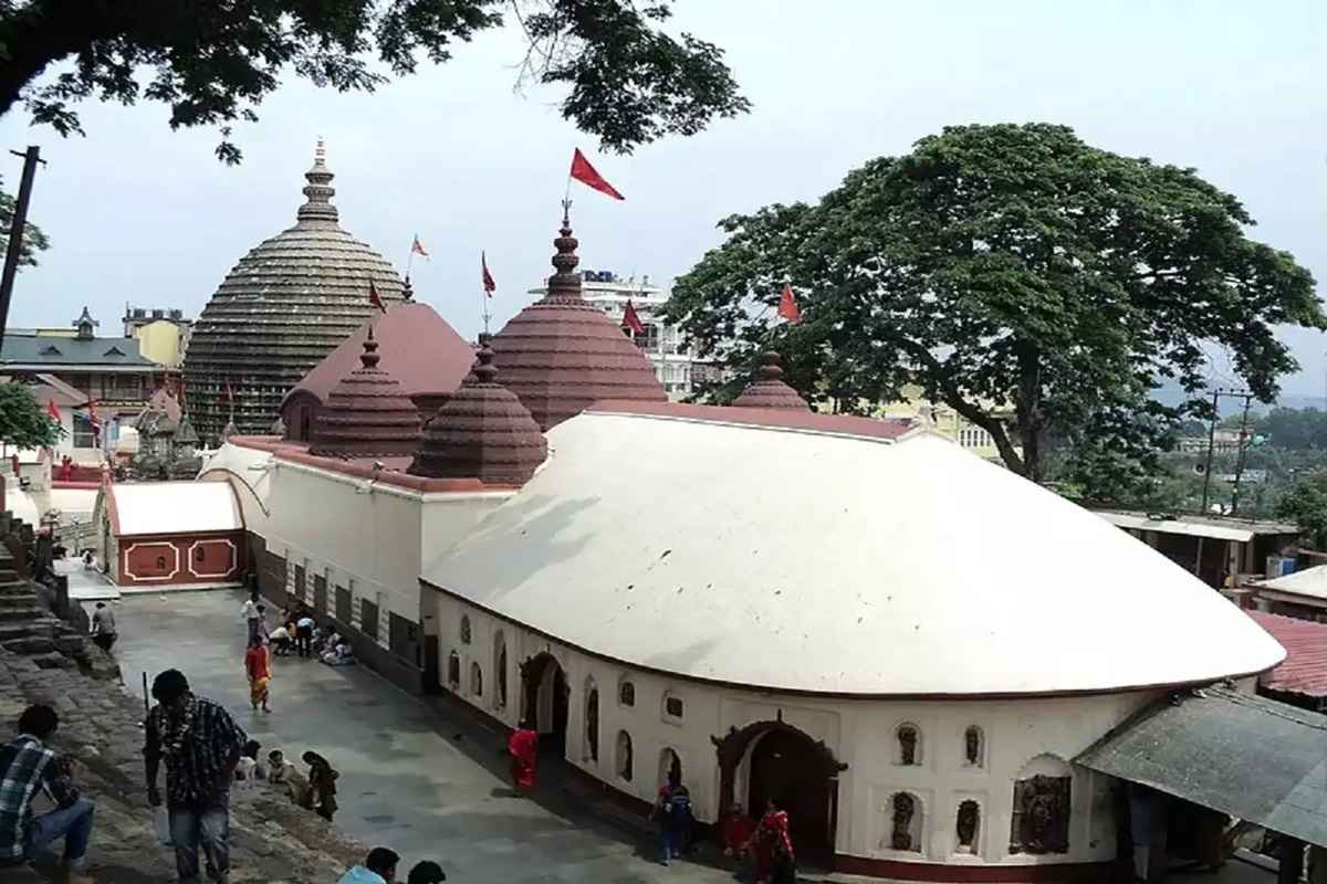 Ambubachi Mahayog 2025: आज से तीन दिनों के लिए बंद रहेंगे मां कामाख्या के कपाट, 27 जून तक नहीं मिलेगा VIP पास, जानें वजह