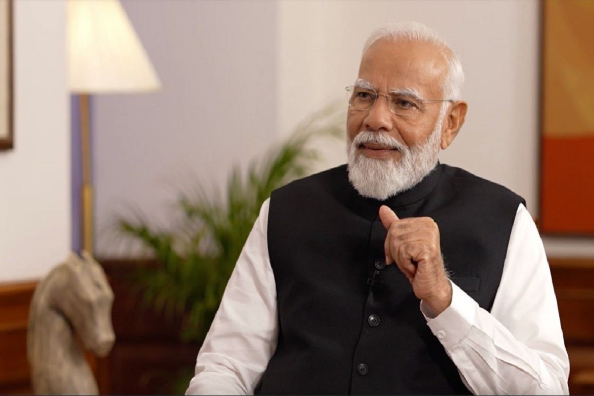 8th Pay Commission: रिटायरमेंट के बाद खुशियों की बहार! पूरी पेंशन के लिए अब नहीं करना होगा लंबा इंतजार….