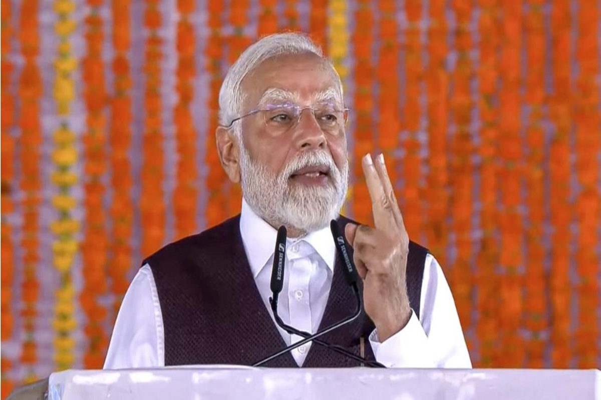 PM Modi at Srinagar: ‘आतंकियों को चुनौती देने वाले नौजवान आदिल को मार दिया’, पीएम ने कहा पहलगाम में इंसानियत और कश्मीरियत दोनों पर ​हुआ वार