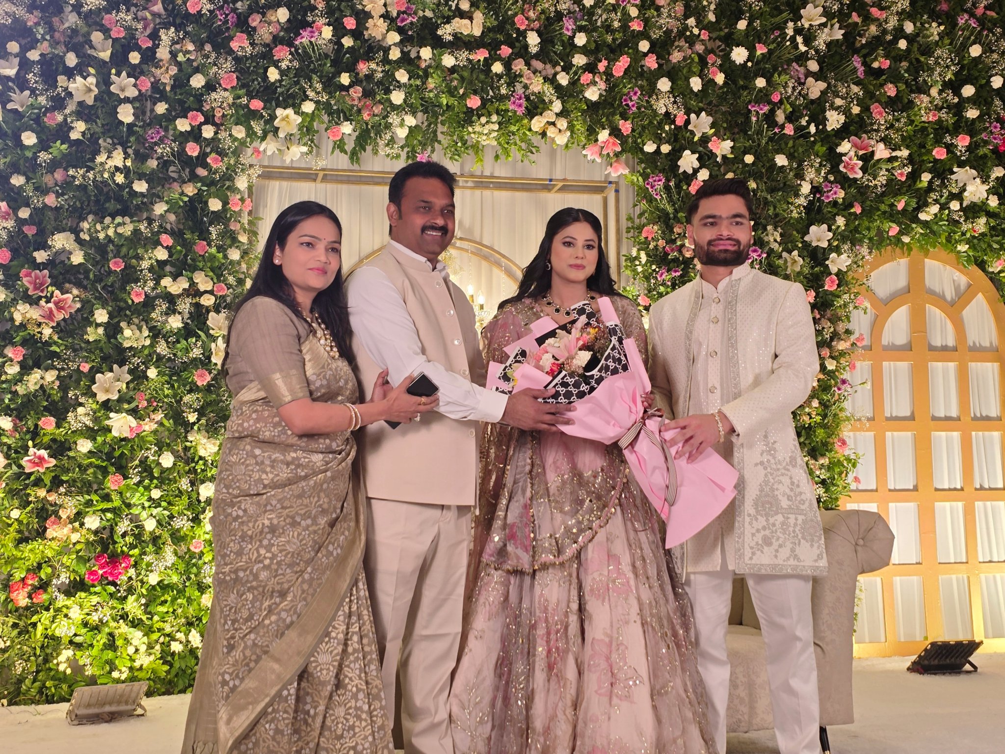 प्रिया सरोज 2024 के लोकसभा चुनाव में मछलीशहर लोकसभा सीट से चुनाव जीती थी। प्रिया सरोज के पिता तूफानी सरोज कद्दावर नेता माने जाते हैं। Image Credit: X Handle