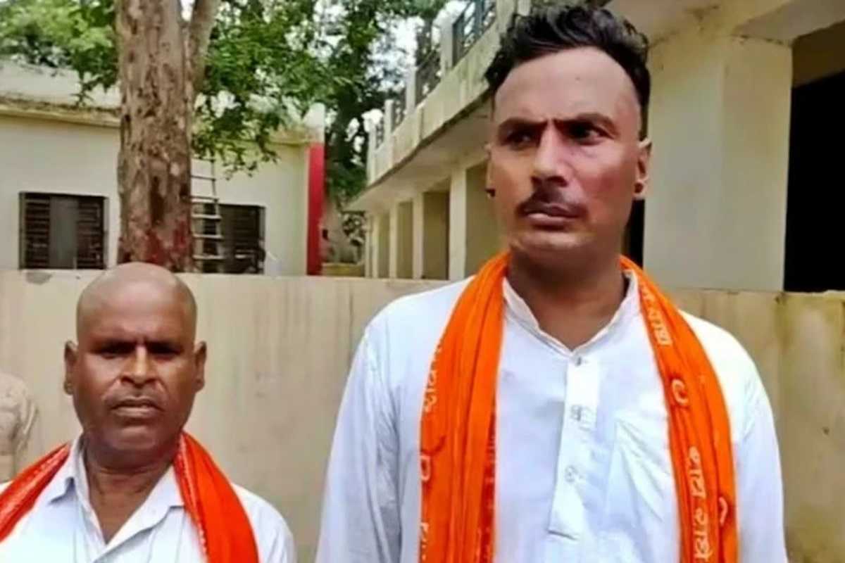 Yadav Kathavachak Latest News: एक ही नंबर के दो आधार, लेकिन नाम अलग.. कथा खत्म होने के बाद महिला के साथ की थी गंदी हरकत, यादव कथावाचक मामले में बड़ा खुलासा