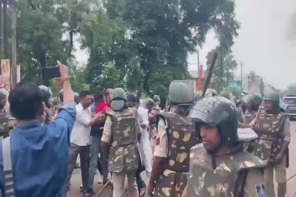 Harda News karni sena protest, image source: ibc24