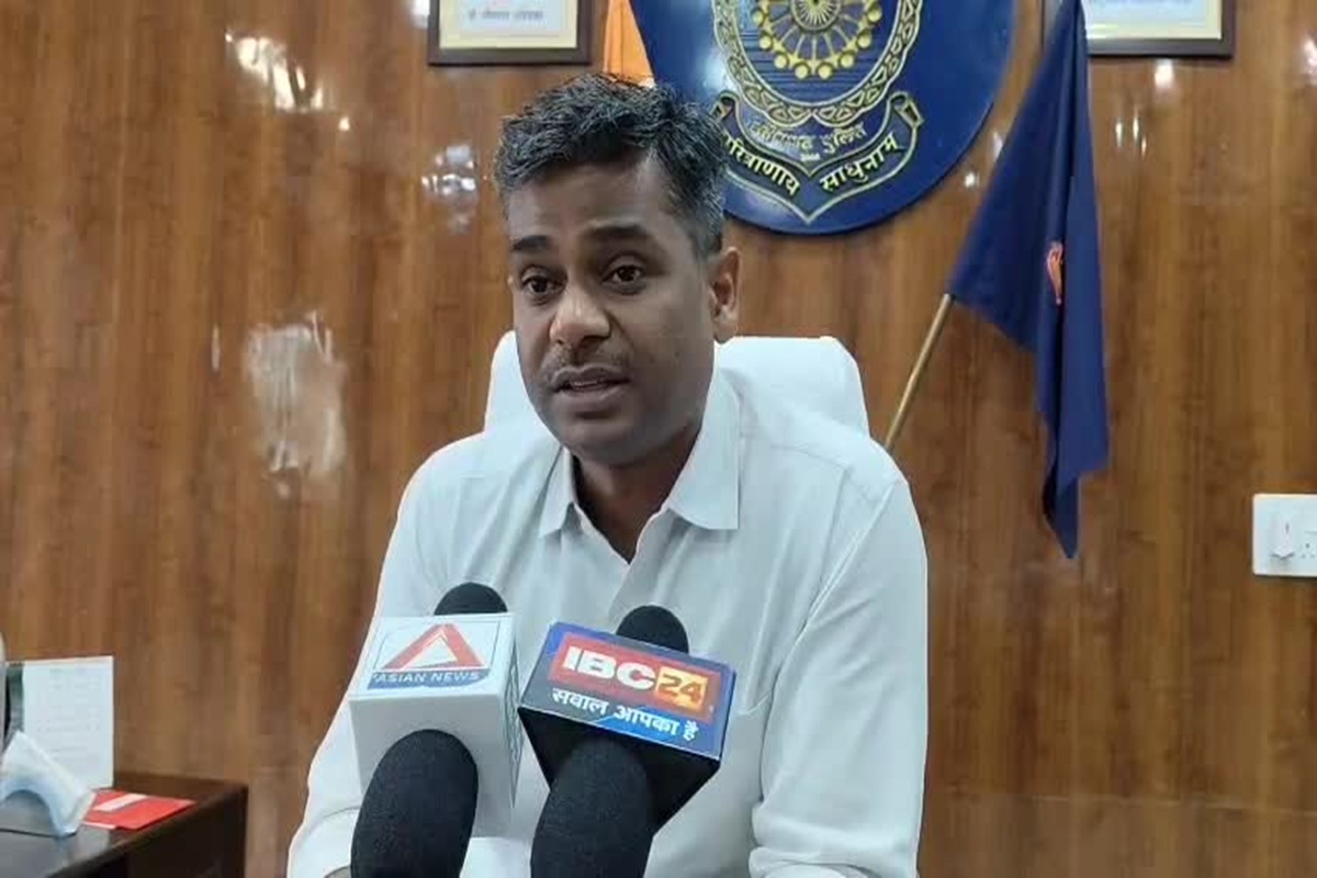 MCB News: जनकपुर में दो व्यापारियों के साथ हुई लूट का मामला, चालीस दिन बाद भी पुलिस के हाथ खाली MCB News: जनकपुर में दो व्यापारियों के साथ हुई लूट का मामला, चालीस दिन बाद भी पुलिस के हाथ खाली