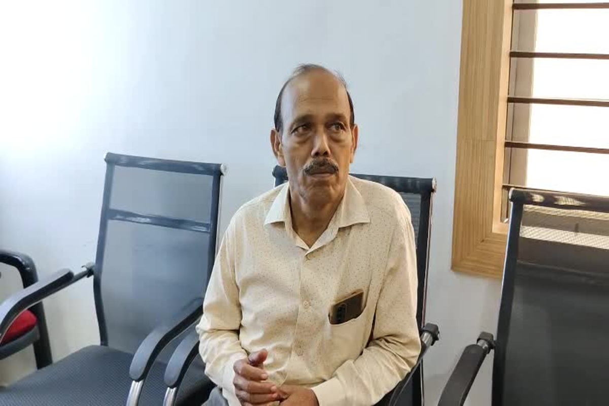 Janjgir News: सायबर ठगों ने लूट ली रिटायर्ड क्लर्क की जीवनभर की पूंजी, मनी लांड्रिंग का डर दिखाकर किया डिजिटल अरेस्ट और फिर….