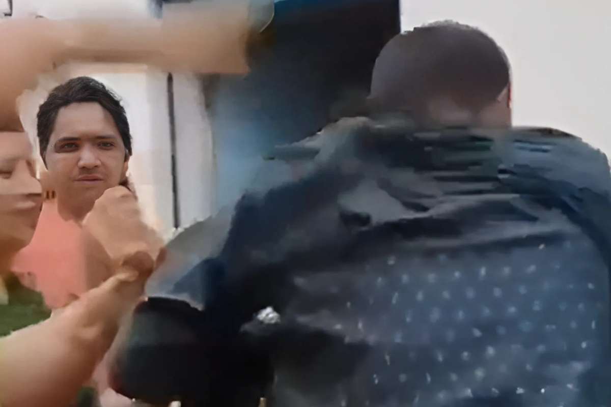 BJP Leader Viral Video: भाजपा नेता को महिलाओं ने चप्पल से पीटा, भेजते थे अश्लील वीडियो और फोटो, सामने आया वीडियो