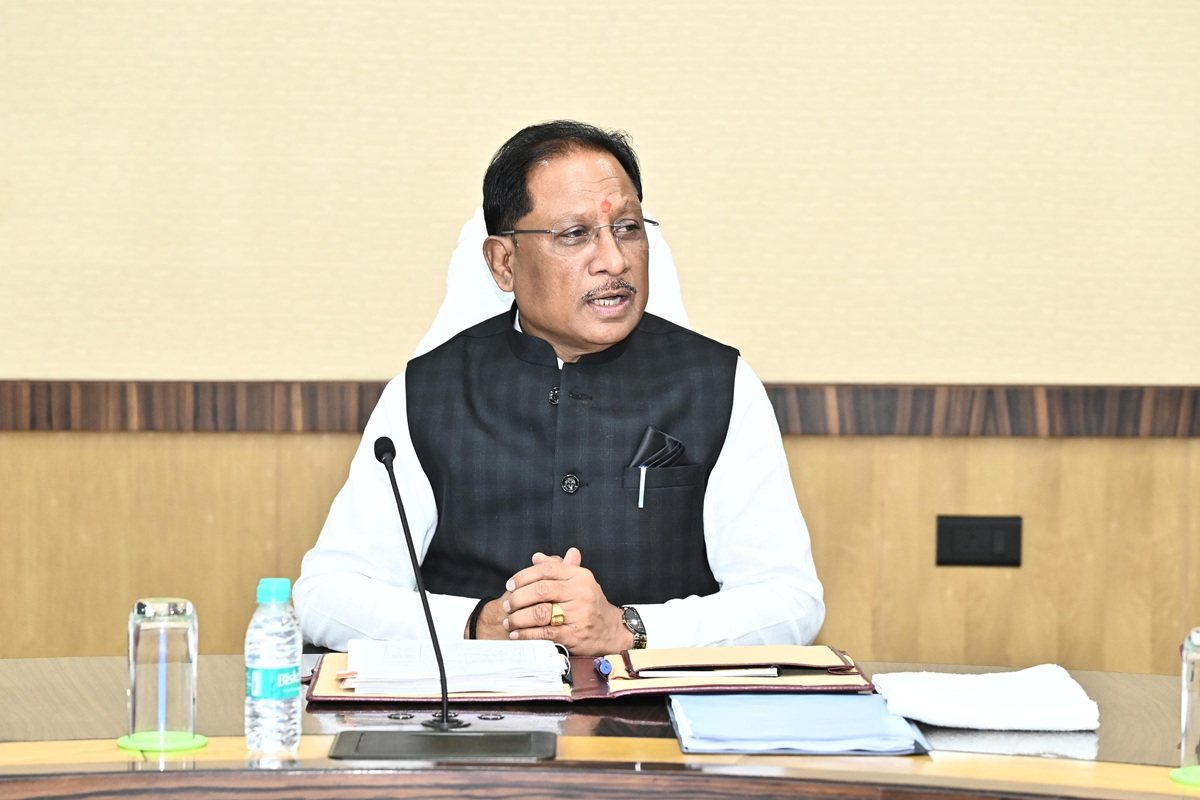 CG News: सीएम विष्णुदेव साय की सबसे बड़ी कार्रवाई, 22 आबकारी अधिकारी सस्पेंड, भ्रष्टाचार पर जीरो टॉलरेंस का सख्त संदेश