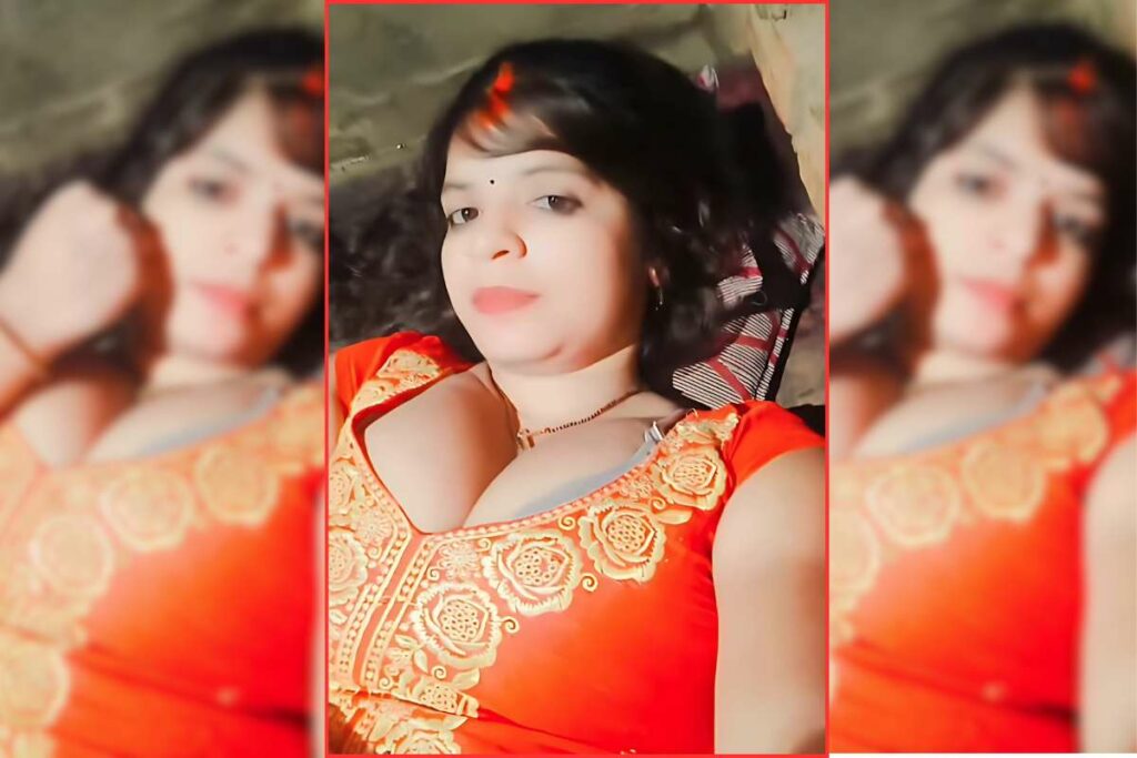 Desi Hot Bhabhi Video: गांव वाली भाभी ने बेड पर लेटकर दिमाग हिला देने वाला वीडियो / Image Source: Instagram
