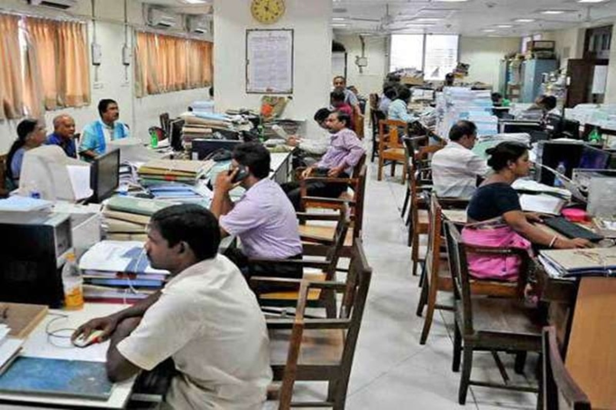 Anukampa Niyukti Update: राज्य सरकार का बड़ा फैसला, 16 साल की उम्र में ही मिल जाएगी सरकारी नौकरी..जानें मामला