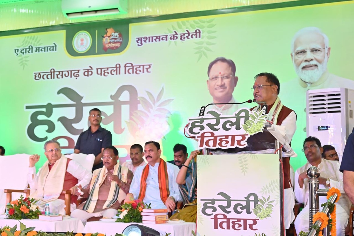 Hareli Tihar in CM House: मुख्यमंत्री निवास में हरेली उत्सव, सीएम साय ने किया भगवान शिव का अभिषेक, प्रदेशवासियों की सुख-समृद्धि की कामना की