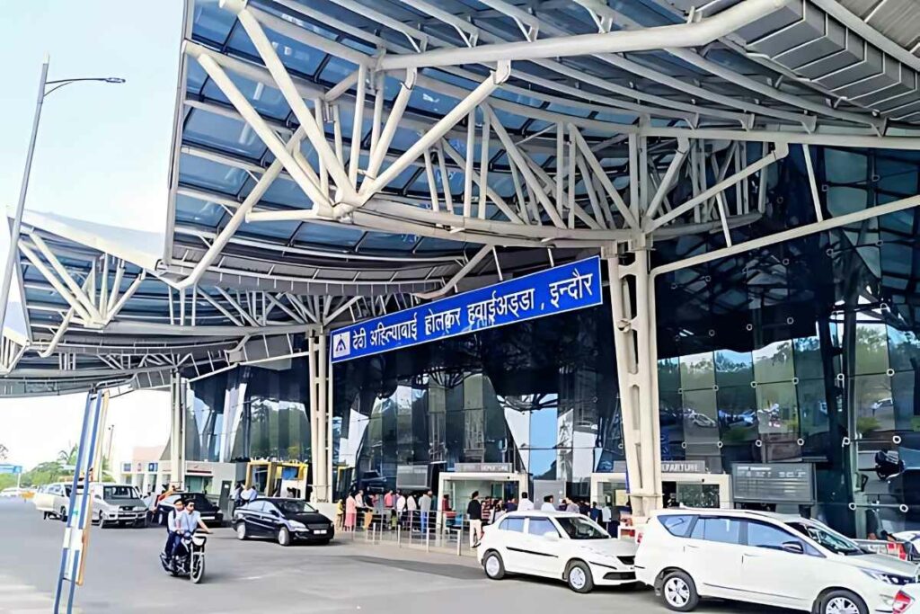Indore Airport News Today: 1 अगस्त से बंद हो जाएगी जोधपुर, उदयपुर और नासिक की फ्लाइट / Image Source: File