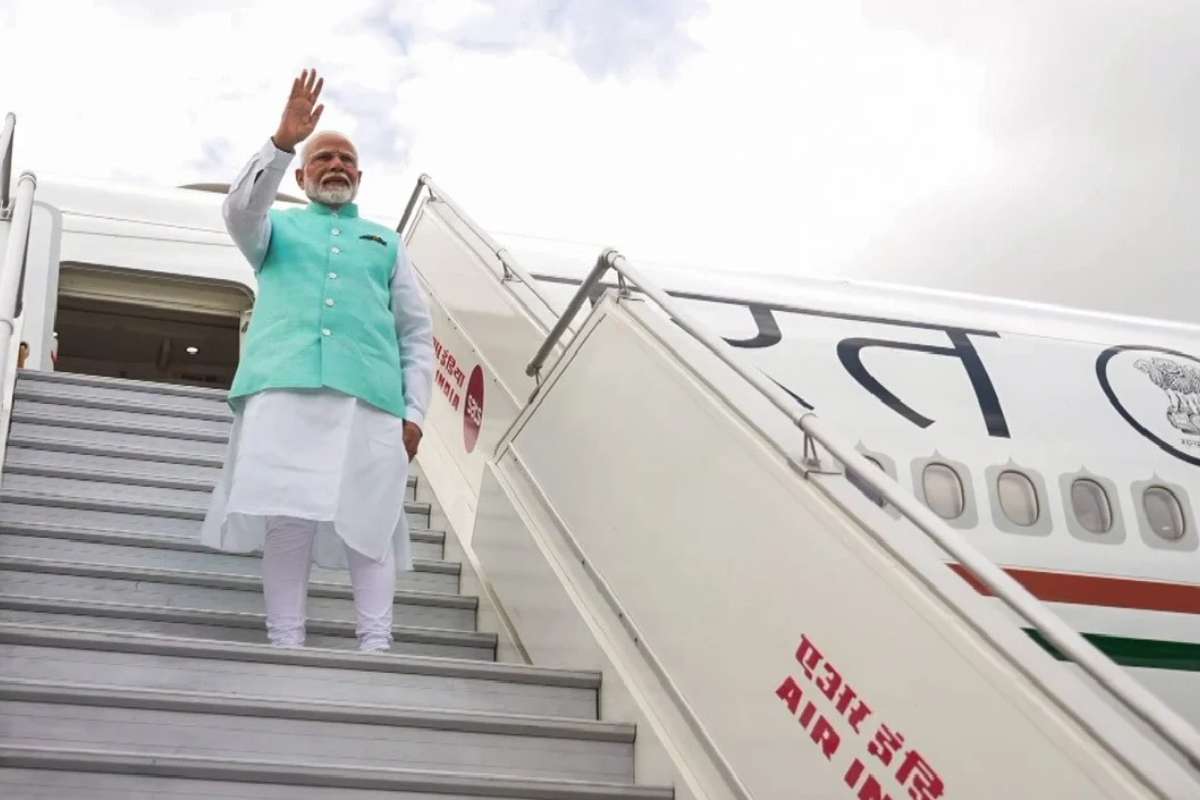 Narendra Modi Foreign Visit Cost: पीएम मोदी ने विदेश दौरे में खर्च कर दिए 300 करोड़ से अधिक, जानिए साल 2021 से अब तक कितने देशों की यात्रा की