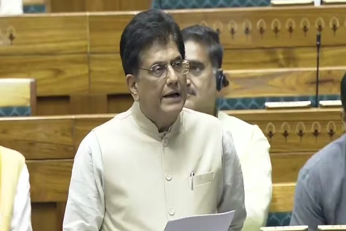 Piyush Goyal on Trump Tariff: अमेरिका ने लगाया 25 फीसदी टैरिफ, अब आगे क्या करेगी सरकार? वाणिज्य मंत्री पीयूष गोयल ने सदन में दिया ये जवाब Piyush Goyal on Trump Tariff: अमेरिका ने लगाया 25 फीसदी टैरिफ, अब आगे क्या करेगी सरकार? वाणिज्य मंत्री पीयूष गोयल ने सदन में दिया ये जवाब
