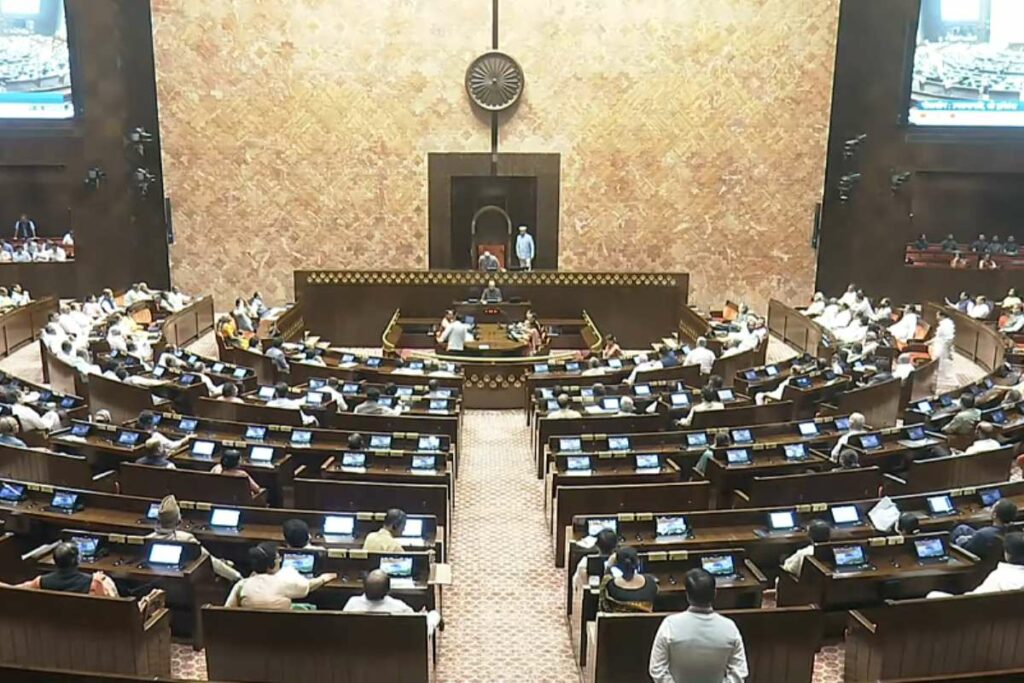 How many Indians leave India every year?: लगभग 9 लाख लोगों ने छोड़ दी भारत की नागरिकता / Image Source: Sansad TV