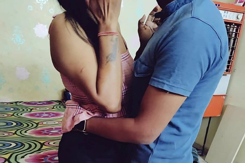 Girlfriend Dies after Sex With Boyfriend: नाबालिग बॉयफ्रेंड से संबंध बनाने के बाद लड़की की मौत / Image Source: File