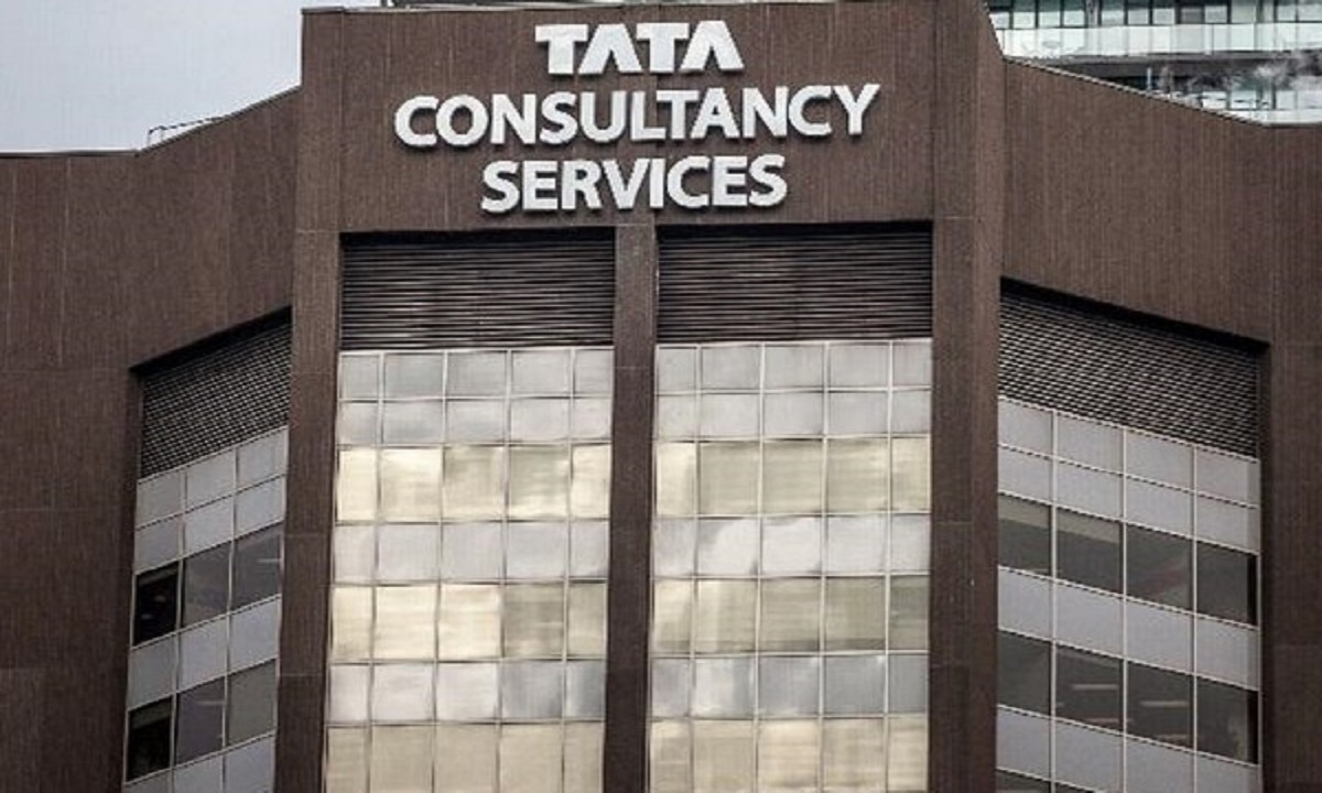 TCS Share Price: IT दिग्गज की आय घटी, UBS ने कहा- खरीदो! बाकी ब्रोकरेज रहे सतर्क TCS Share Price: IT दिग्गज की आय घटी, UBS ने कहा- खरीदो! बाकी ब्रोकरेज रहे सतर्क