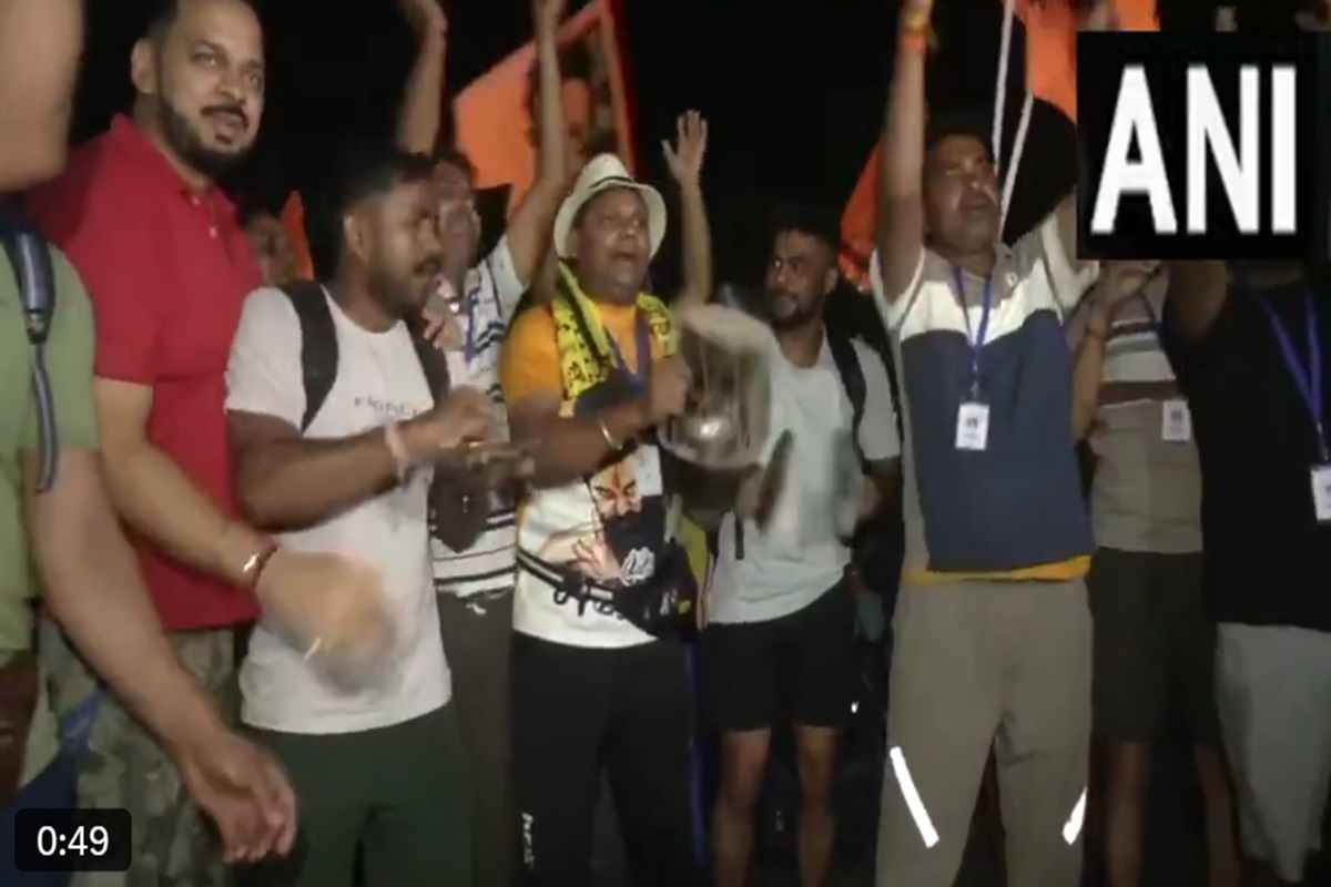 Amarnath Yatra 2025: ‘बम बम भोले’.. अमरनाथ यात्रा के लिए रवाना हुआ तीर्थयात्रियों का पहला जत्था, श्रद्धालुओं ने लगाए ‘हर हर महादेव’ के नारे