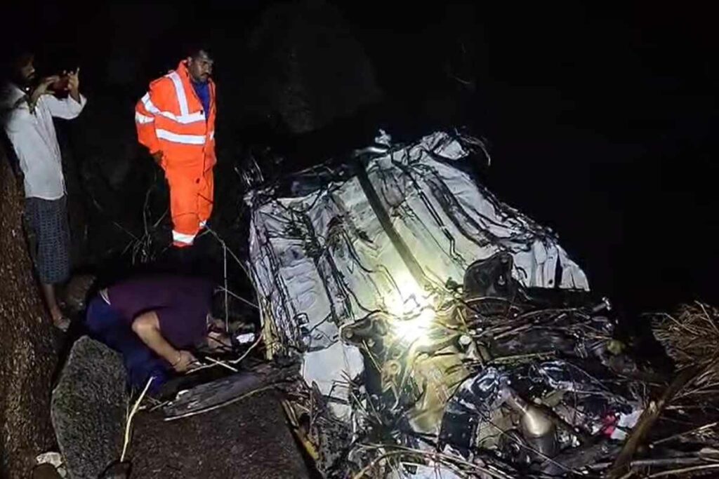Car Drowned In Water/ Image Credit: IBC24