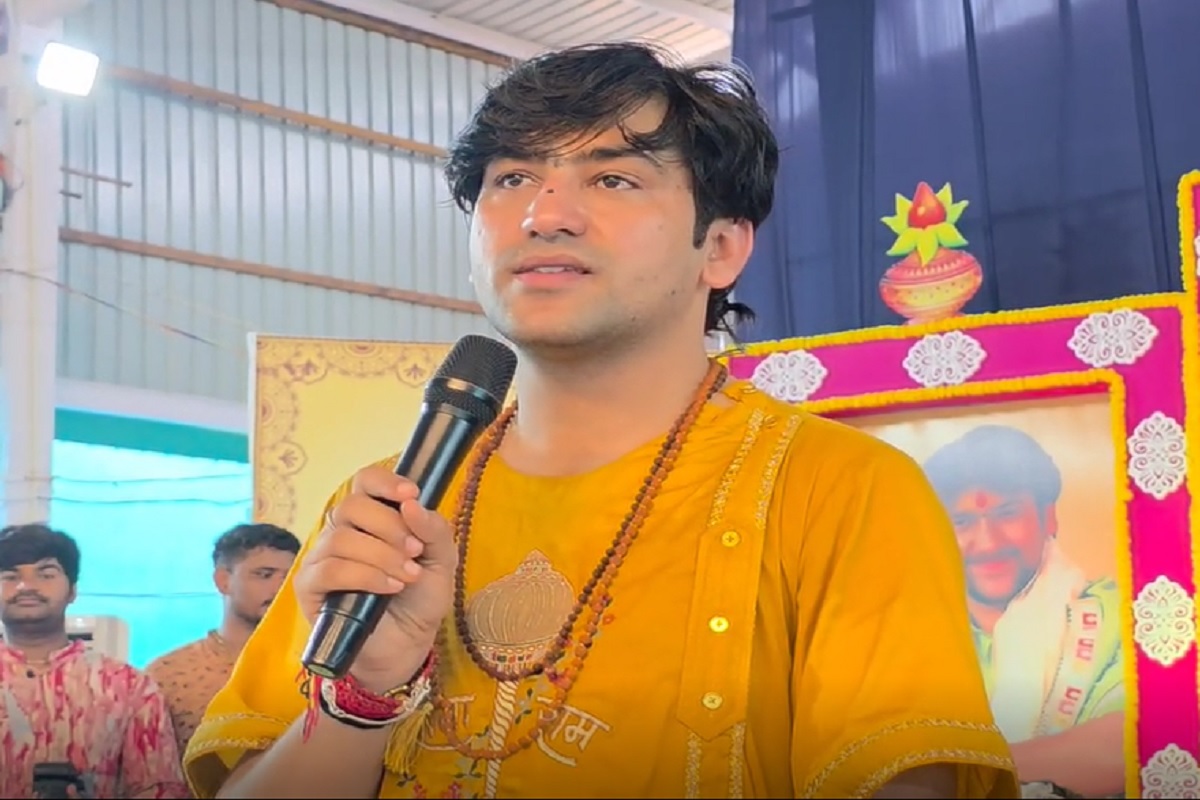 Baba Bageshwar: पीड़ित परिवार को एक दिन की की चढ़ोत्तरी दक्षिणा देंगे बागेश्वर महाराज, जन्मदिन के अवसर पर किया बड़ा ऐलान